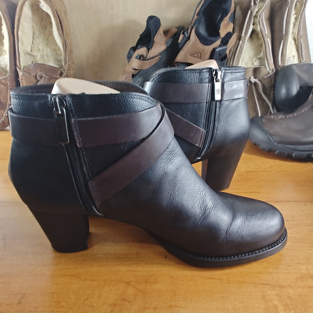 Brighton Gaucho Leather Ankle Boots Bootie Zip Strap Boho Women's Size 8M - Picture 11 of 16
